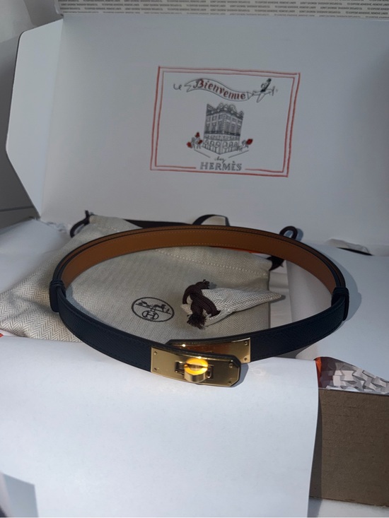 Kelly 18 Black Leather Belt with Yellow Gold Hardware